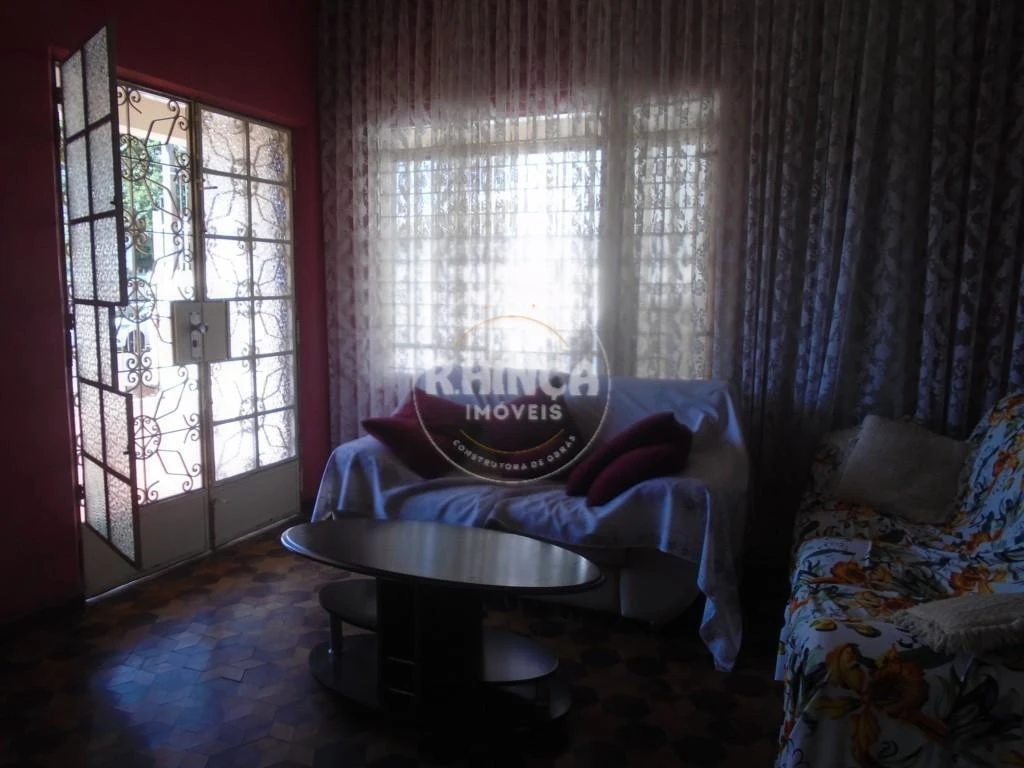 House with 3 bedrooms and a private barbecue — photo 11