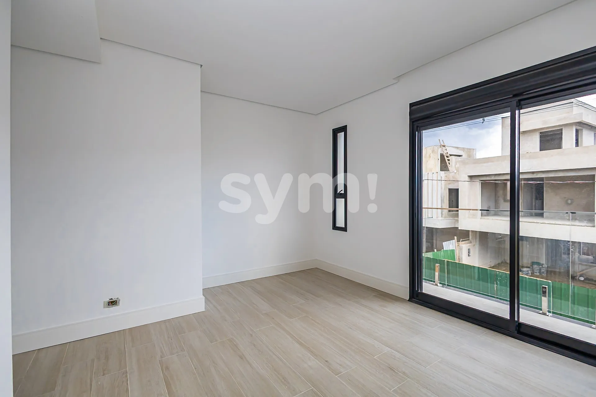 Ground-floor 160 m² house with 3 en-suites and private garden — photo 7