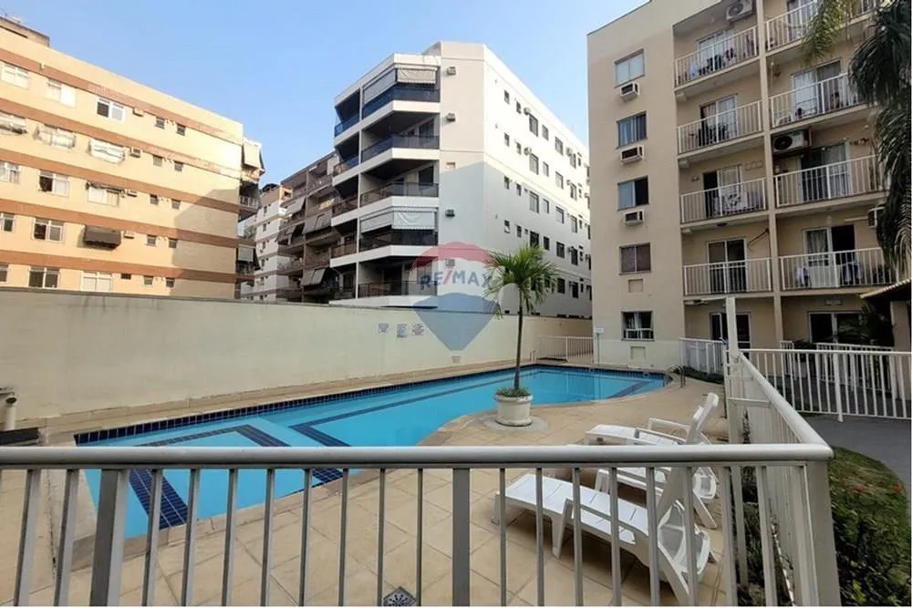 2-bedroom apartment in a building with a gym — photo 27