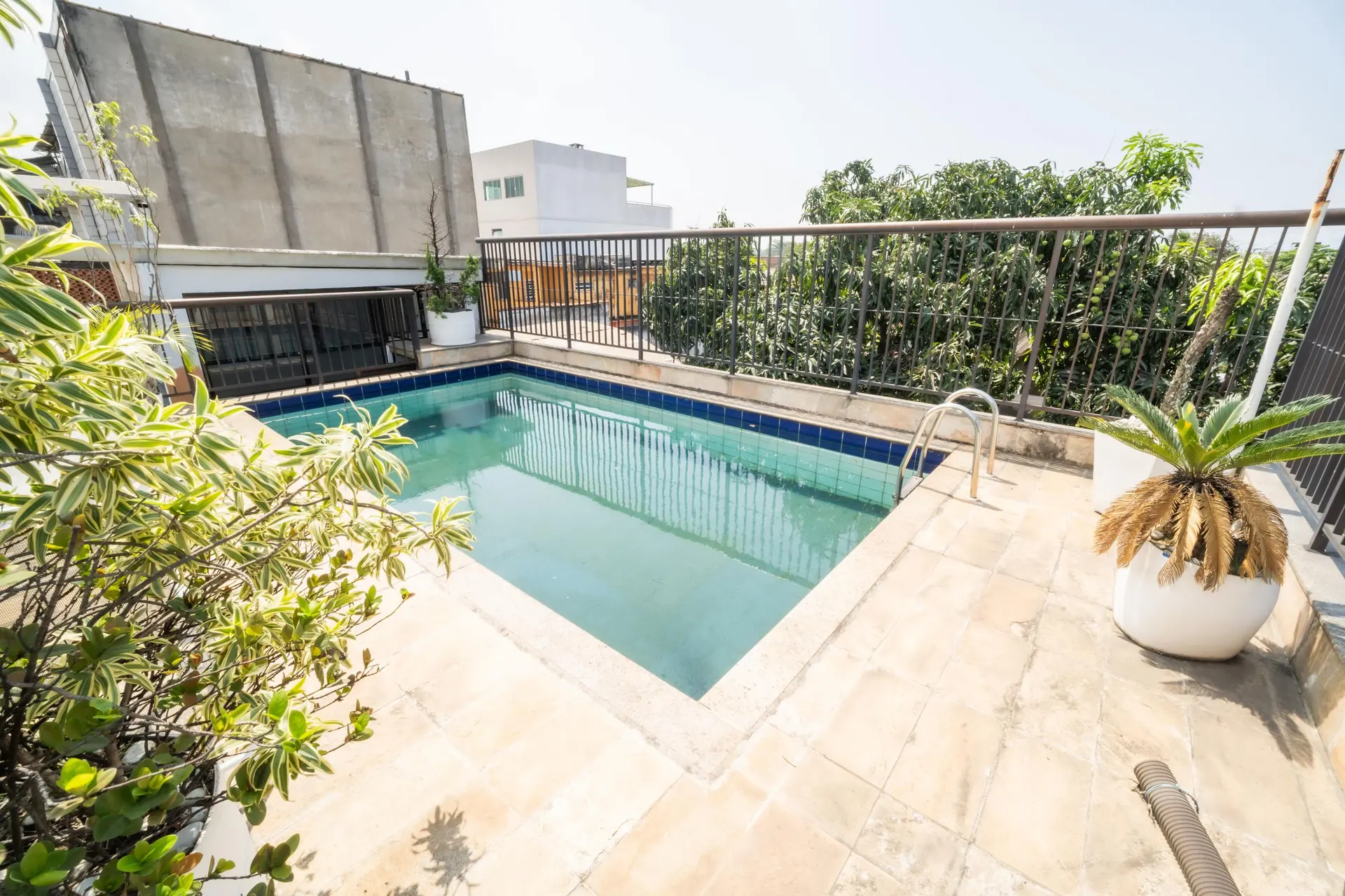 Furnished house, 449 m², with a jacuzzi — photo 90