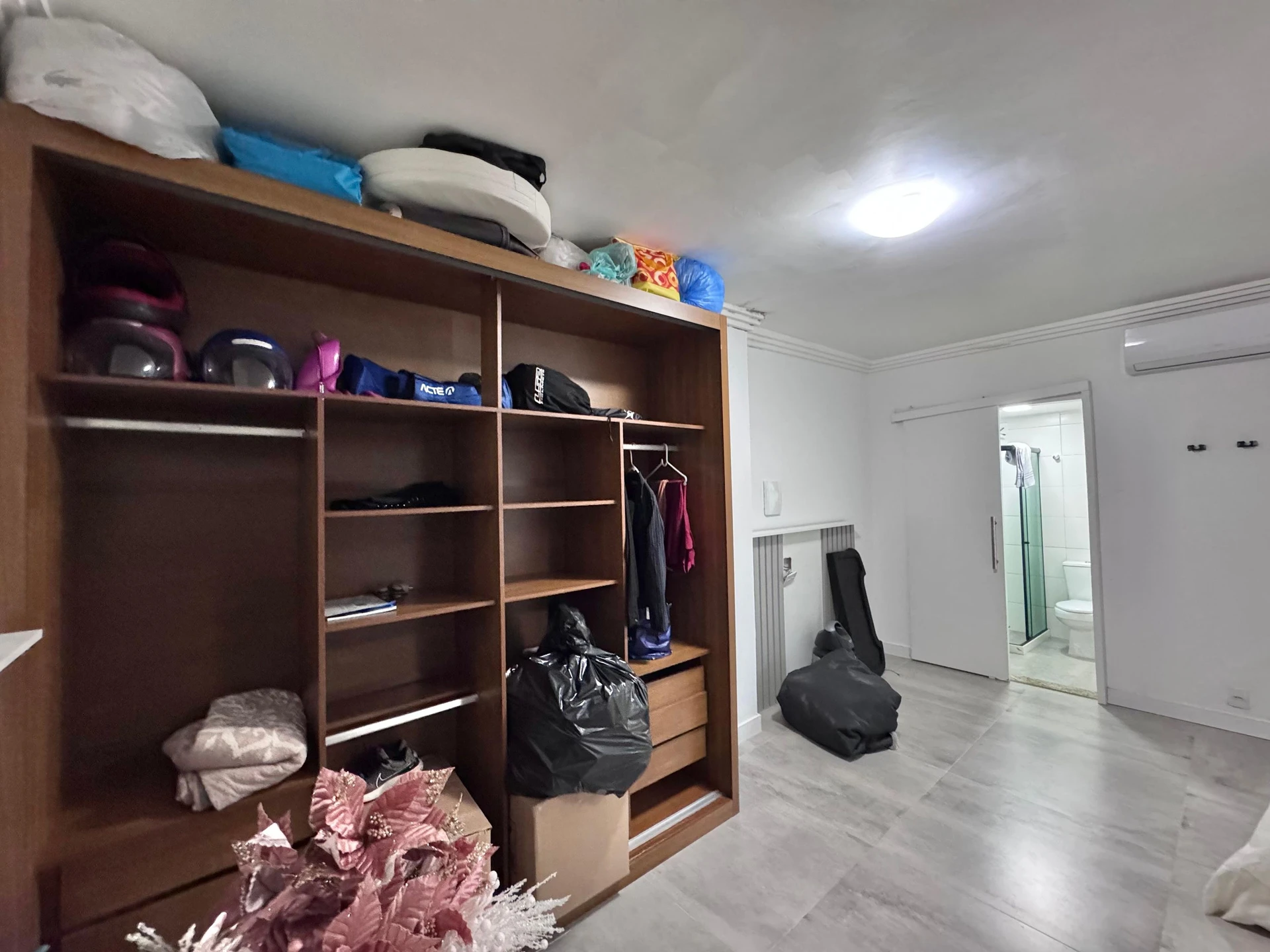 Furnished house with 5 bedrooms and 5 bathrooms — photo 62