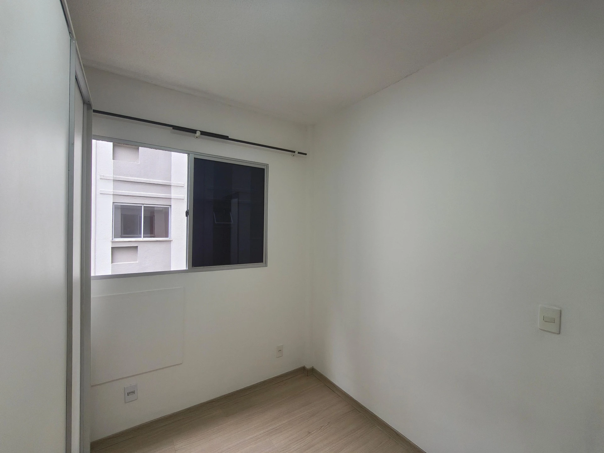 Пральна машина та 2 спальні: квартира 50 м² — photo 33