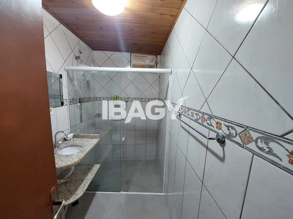 1-bedroom house with 1 bath and ceramic tile floor — photo 13