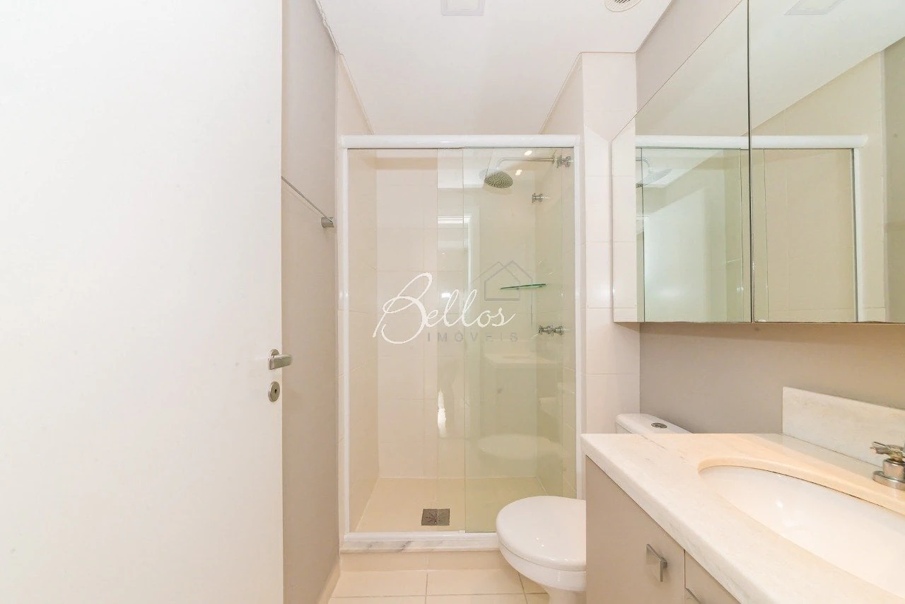 Apartment, 77 m², with a glass-enclosed balcony — photo 11