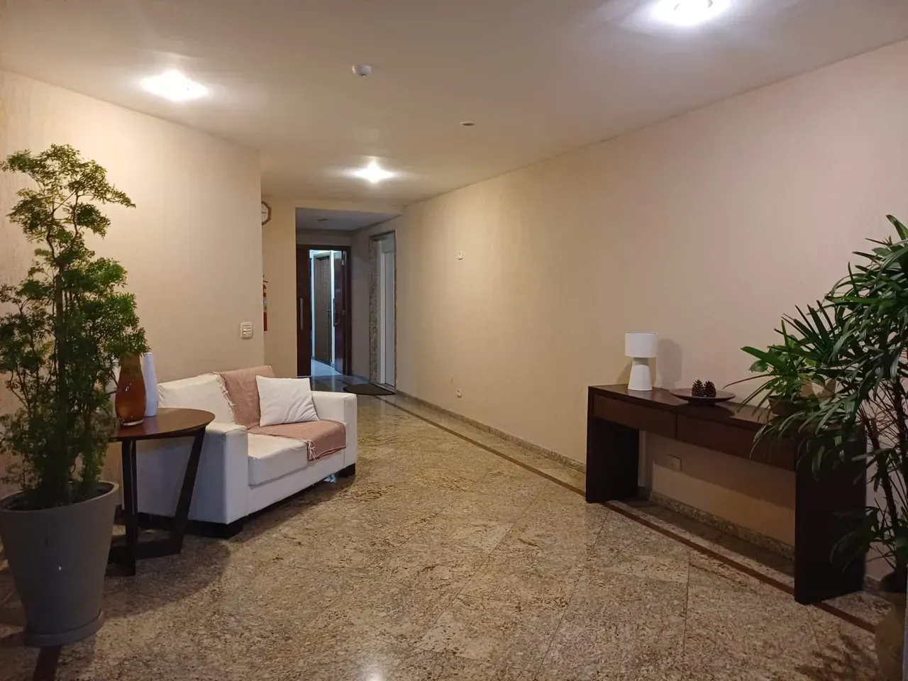 Rental apartment with 2 bedrooms and 3 bathrooms — photo 20