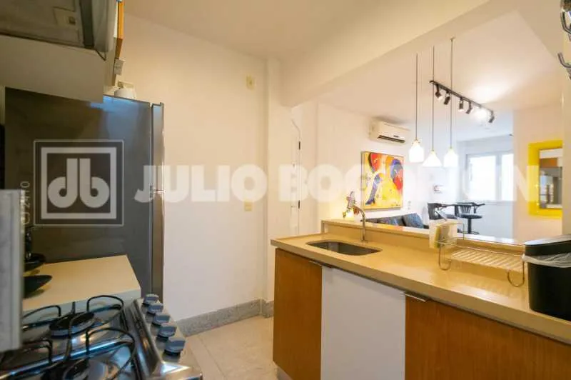 Furnished apartment with 2 bedrooms and 2 bathrooms — photo 12