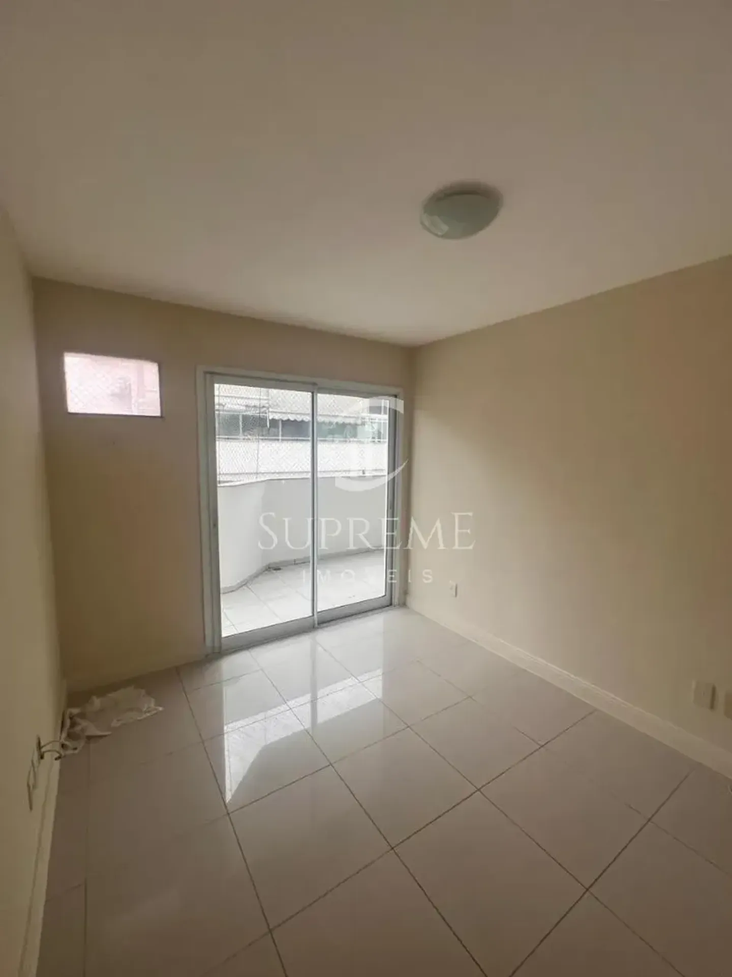 Jacuzzi in a 3-bedroom apartment, 119 m² — photo 22