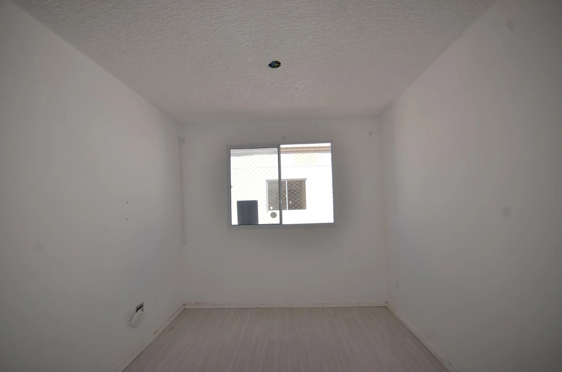 2-bedroom apartment with a private garden — photo 11