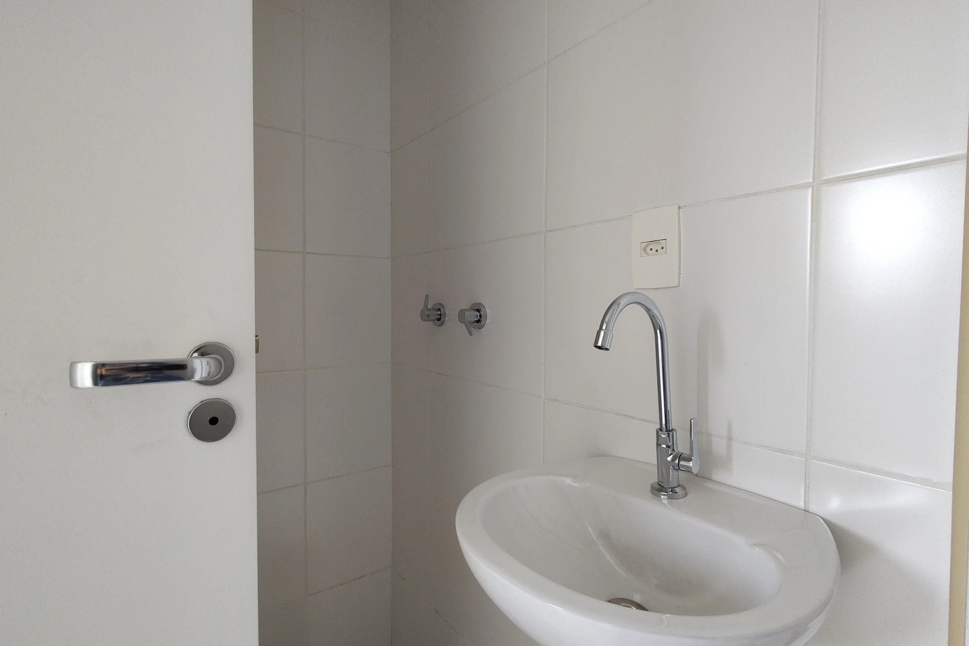 Apartment with 2 bedrooms, balcony and 1 parking space — photo 39