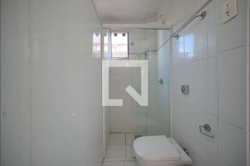 Walk-in closet in a 3-bedroom house, 225 m² — photo 31