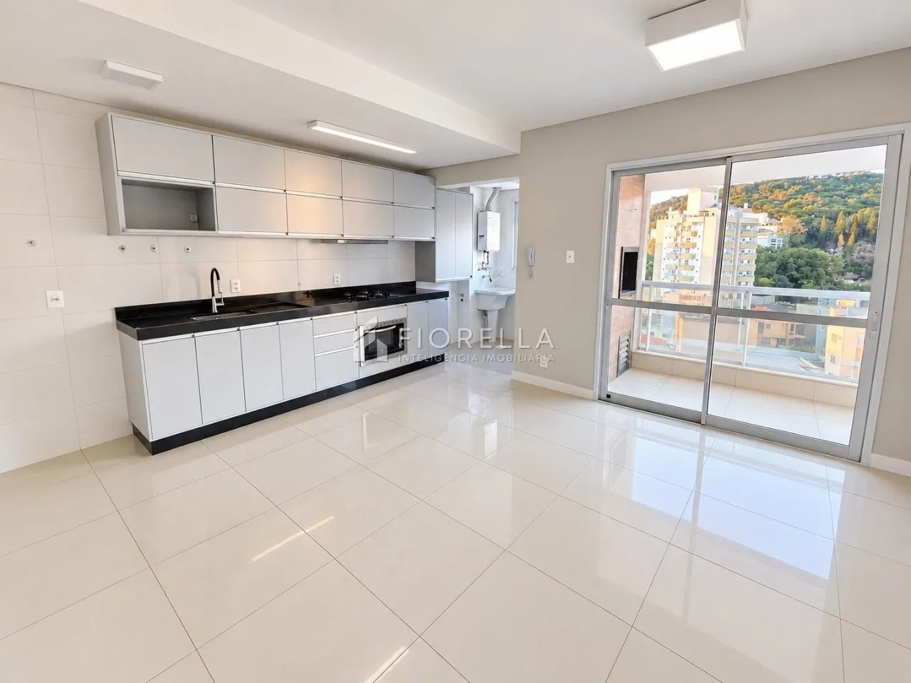 Apartment with balcony and open kitchen, 2 bedrooms — photo 2