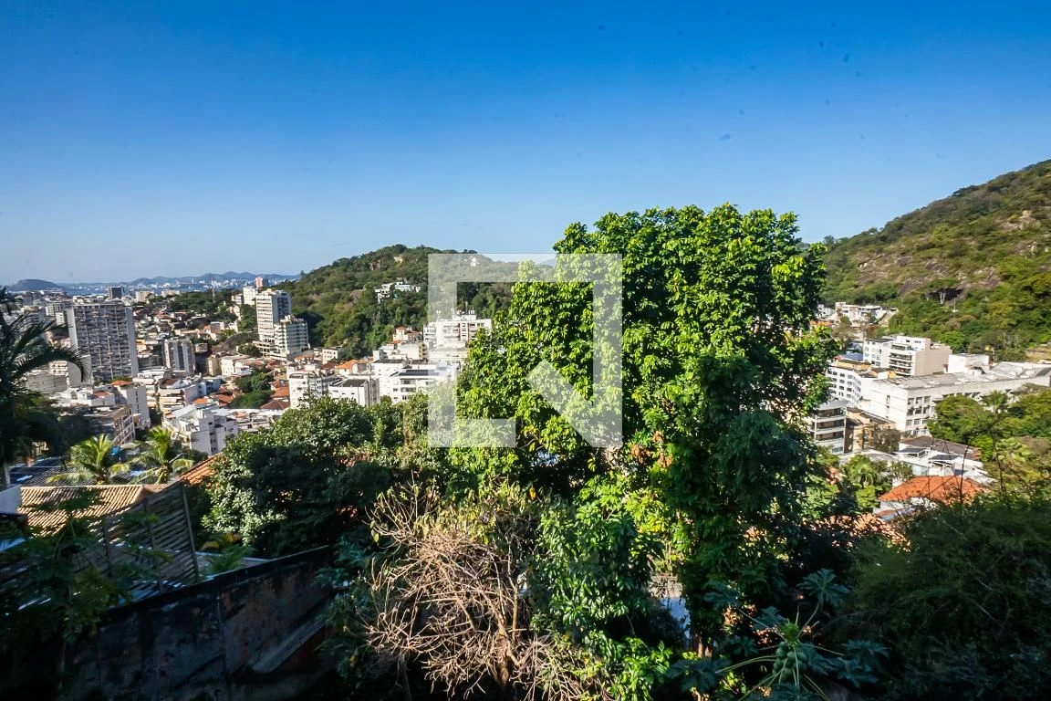 Casa mobiliada, 120 m², com janelas do piso ao teto — photo 39