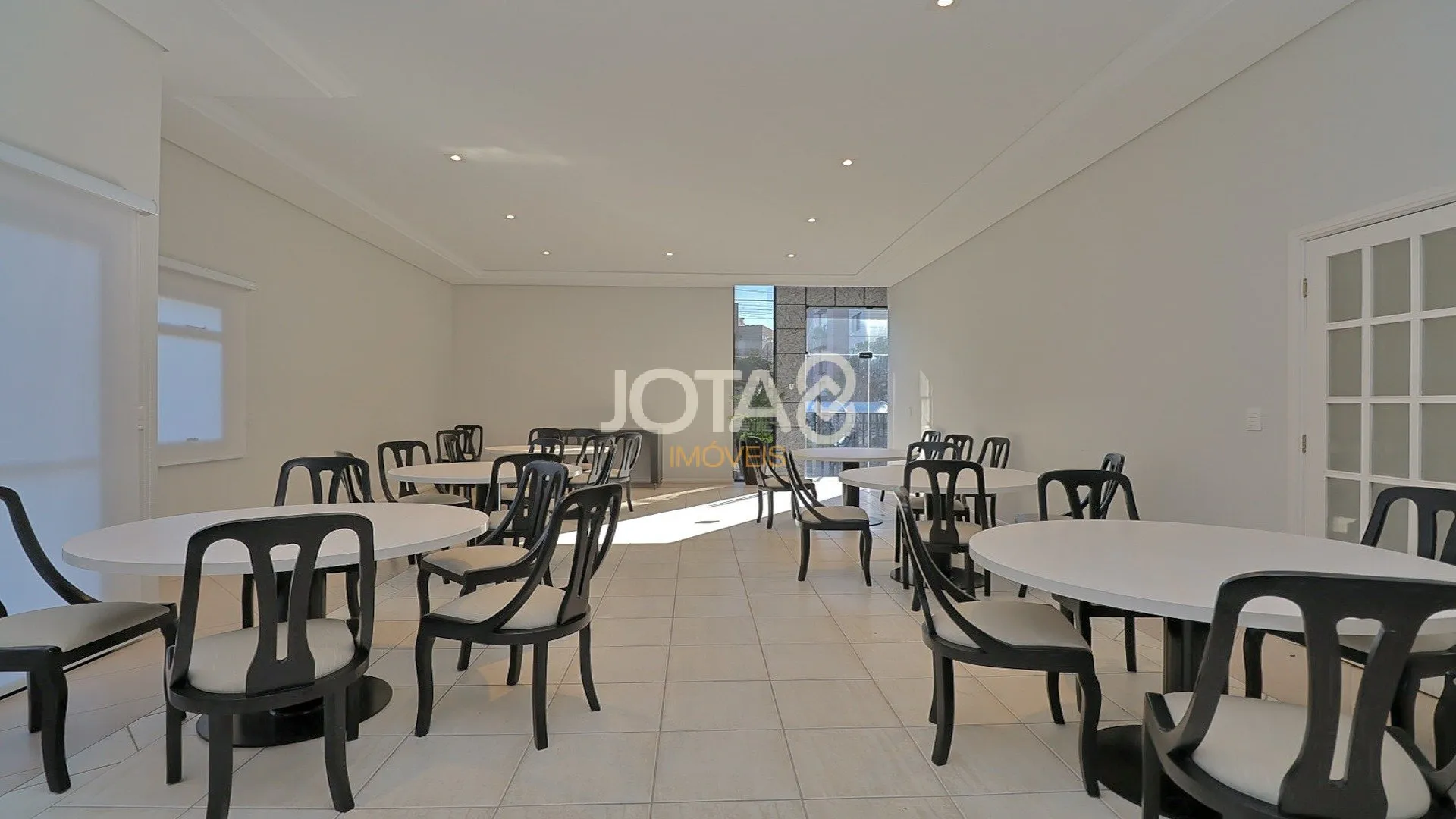 Квартира с 3 спальнями и приватным BBQ, 181 м² — photo 23