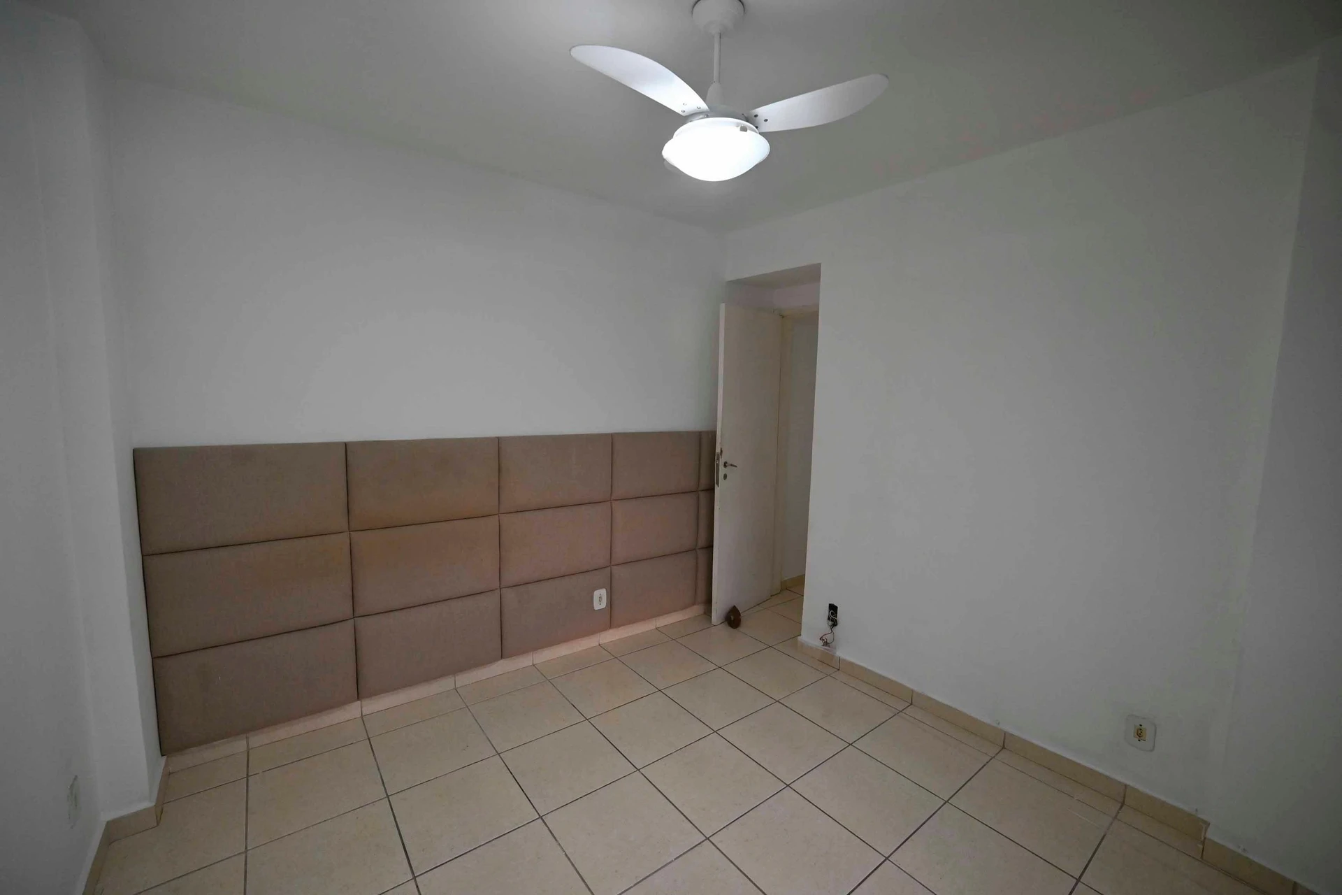 Mountain view in a 2-bedroom apartment, 72 m² — photo 15