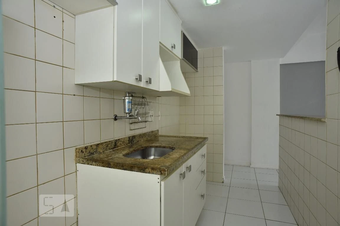 2-bedroom apartment in a building with a pool — photo 28
