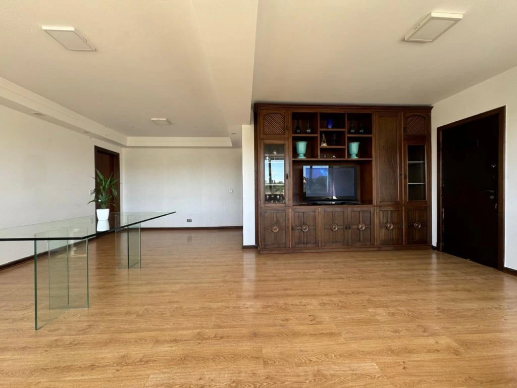 Квартира 268 м² із заскленим балконом та гардеробною — photo 8