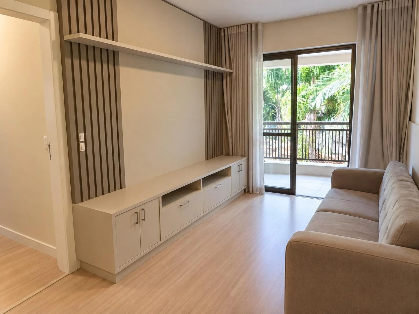 3-bedroom apartment with a home office — photo 8