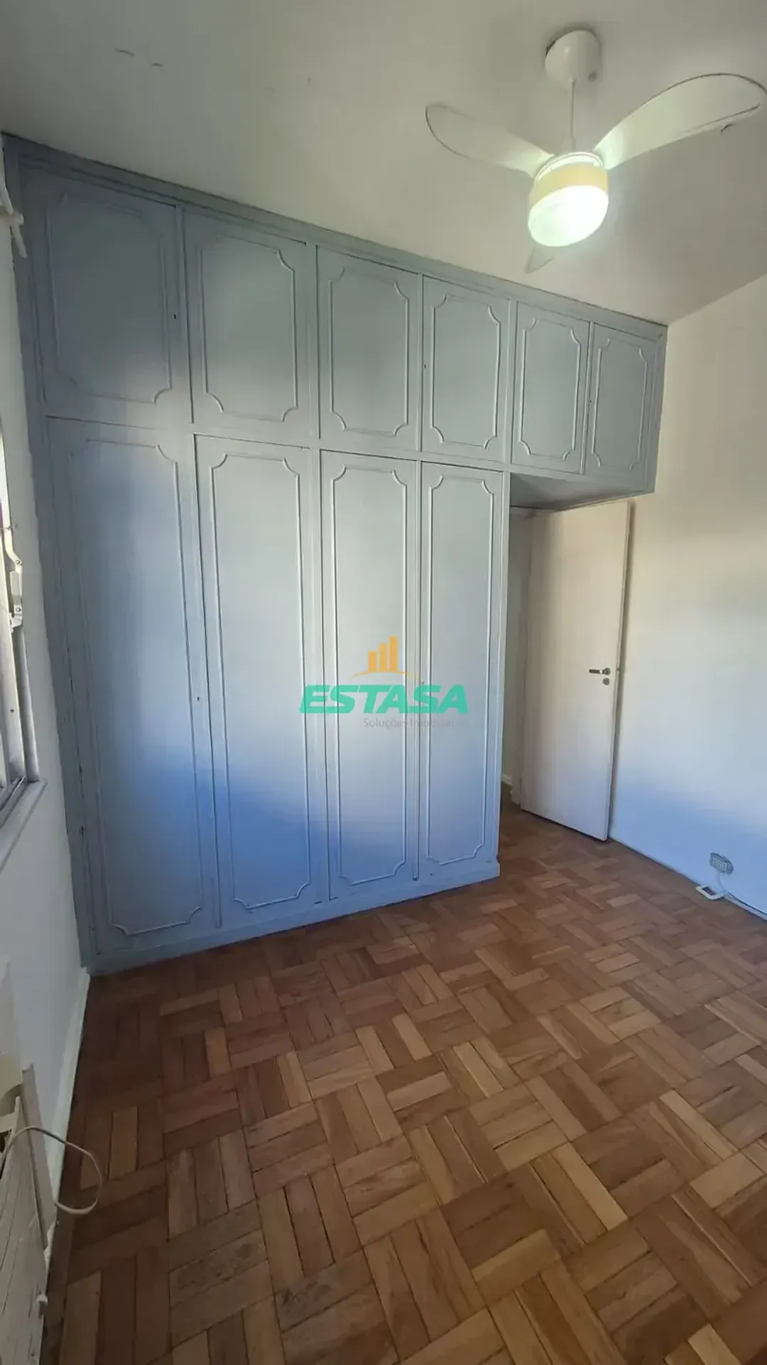 1-bedroom apartment with a separate closed kitchen — photo 21