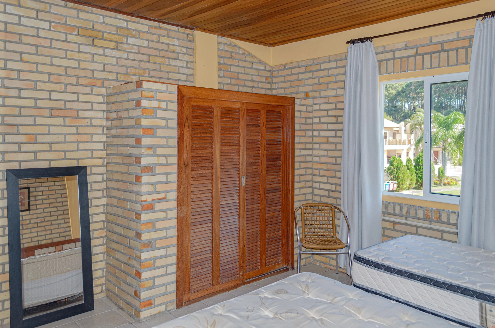 2-bedroom house with a garden in Florianópolis — photo 5