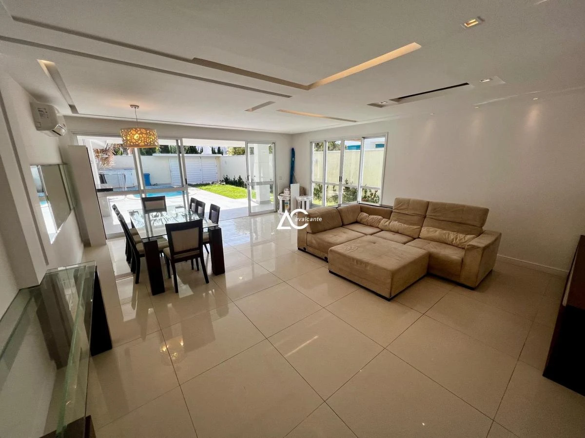 Casa de aluguel com 4 suítes e 270 m² — photo 5