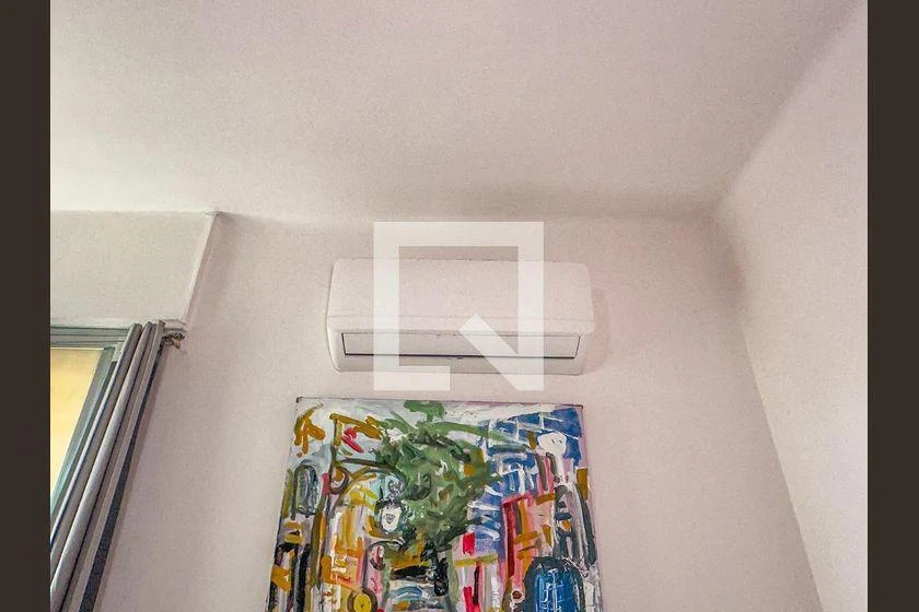 Furnished studio, 33 m², with a home office — photo 11