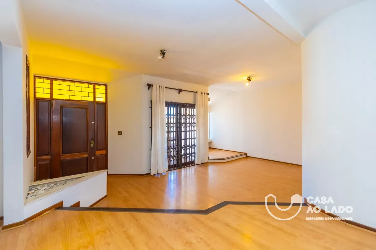Casa de 288 m² com 4 quartos e 4 banheiros — photo 2