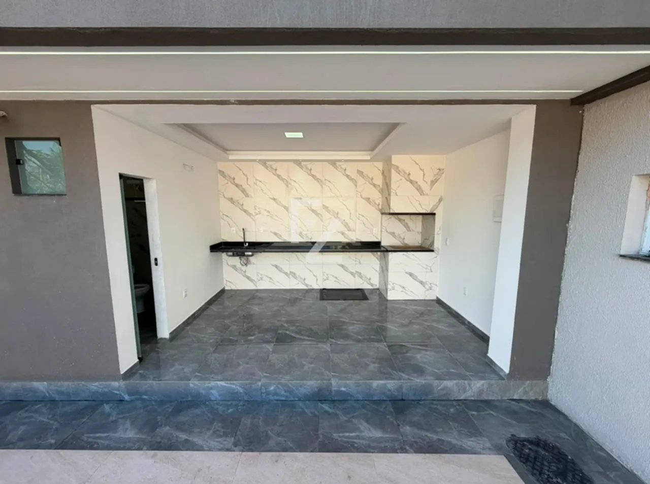 House with 4 bedrooms and 3 bathrooms, 3 parking spots — photo 6