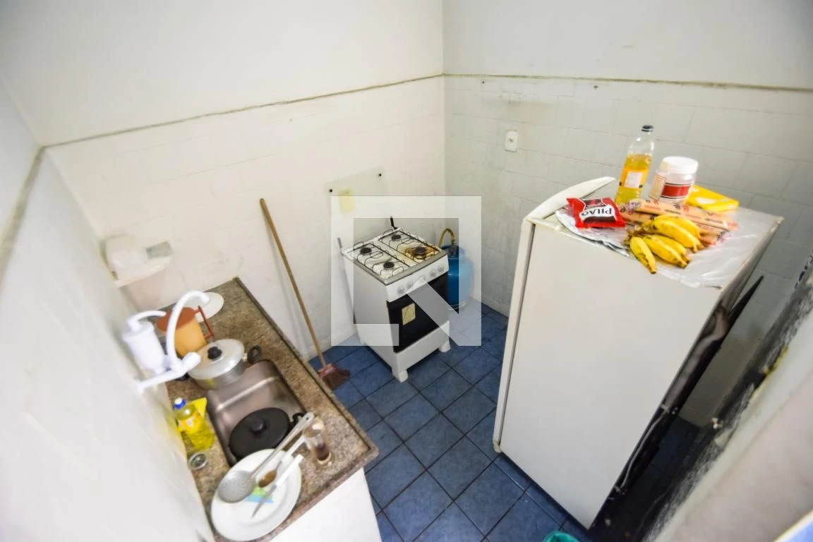 Apartamento mobiliado com 4 quartos e cozinha separada — photo 17