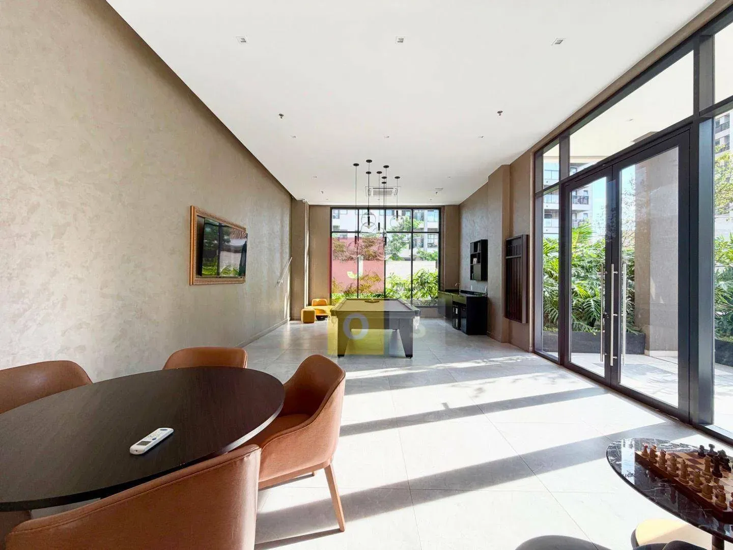 80 m² apartment with 2 bedrooms and a glass balcony — photo 94