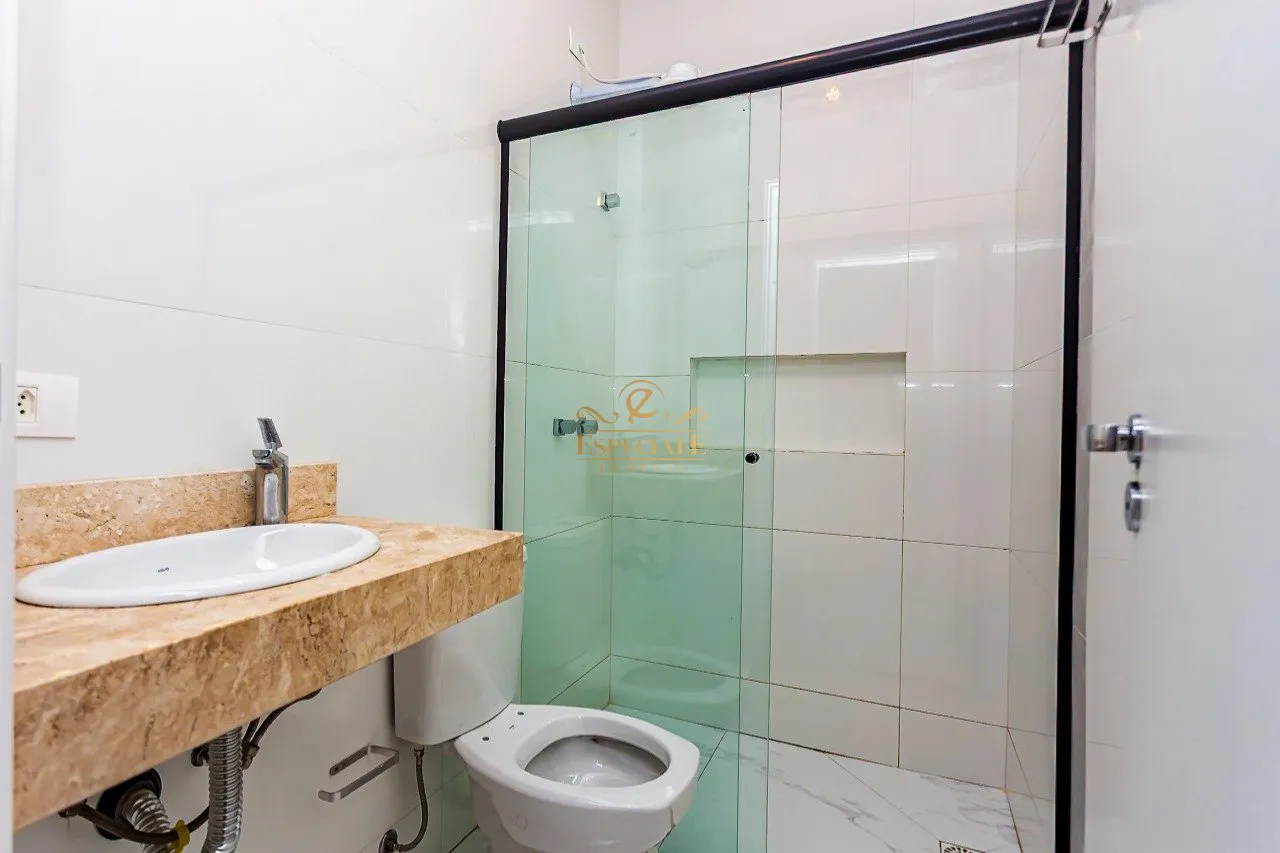 House in a condo with 3 bedrooms and 4 bathrooms — photo 13