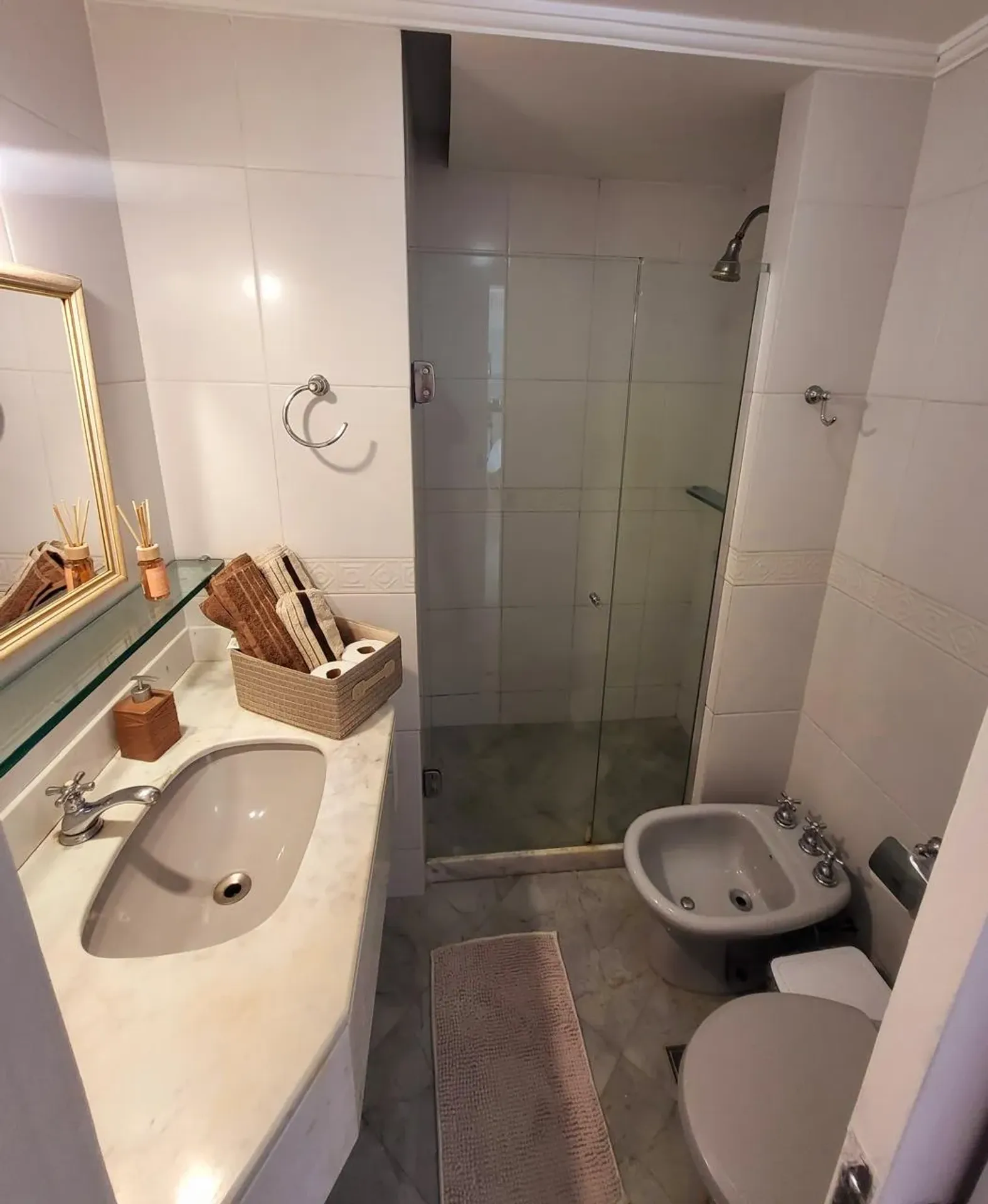 Мебльована квартира 60 м² з 1 спальнею та 2 ванними — photo 15