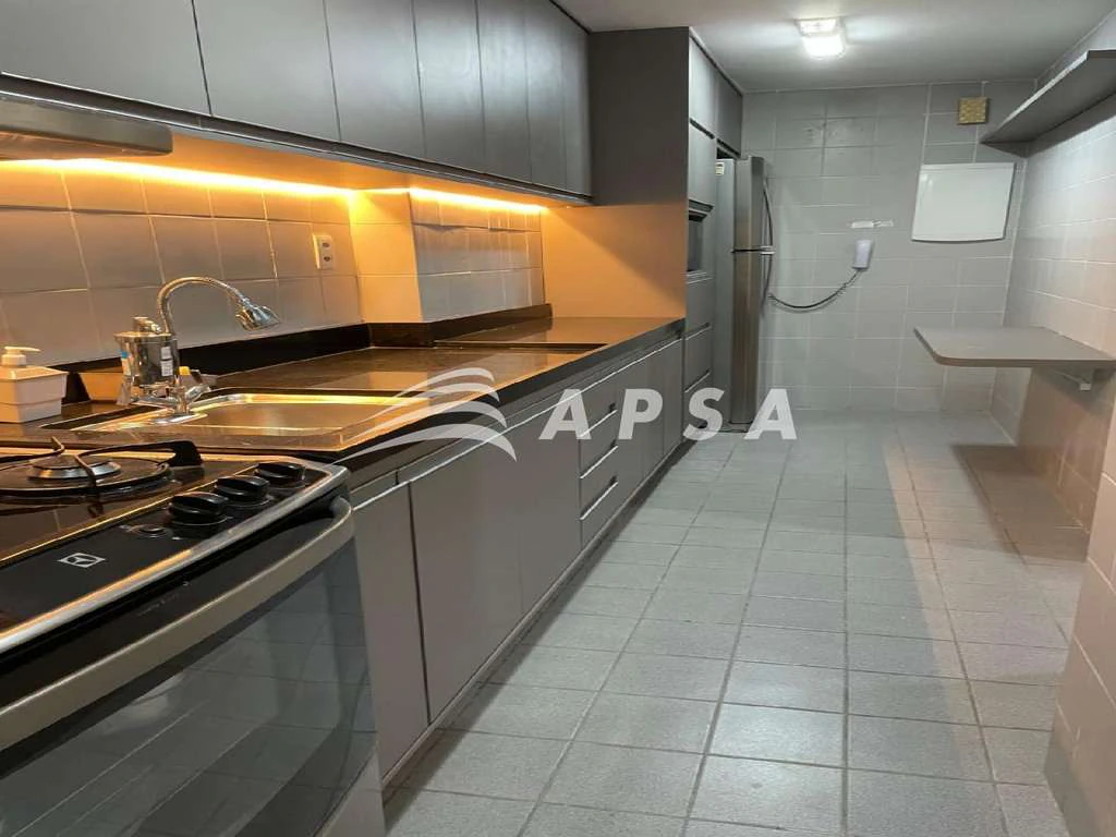 Квартира-кобертира з 4 спальнями та робочим столом — photo 2