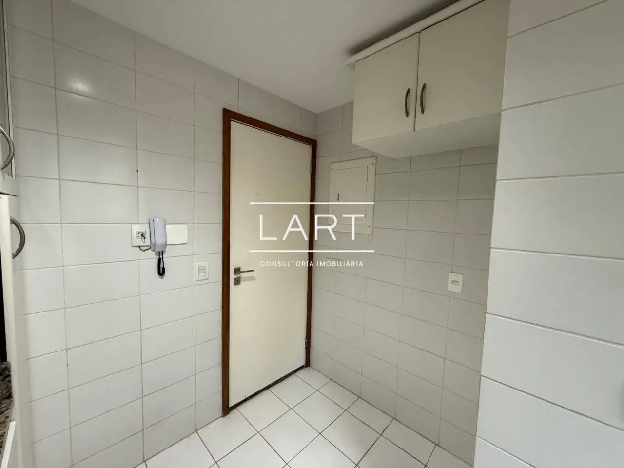 Apartamento de 3 quartos em condomínio com piscina — photo 20