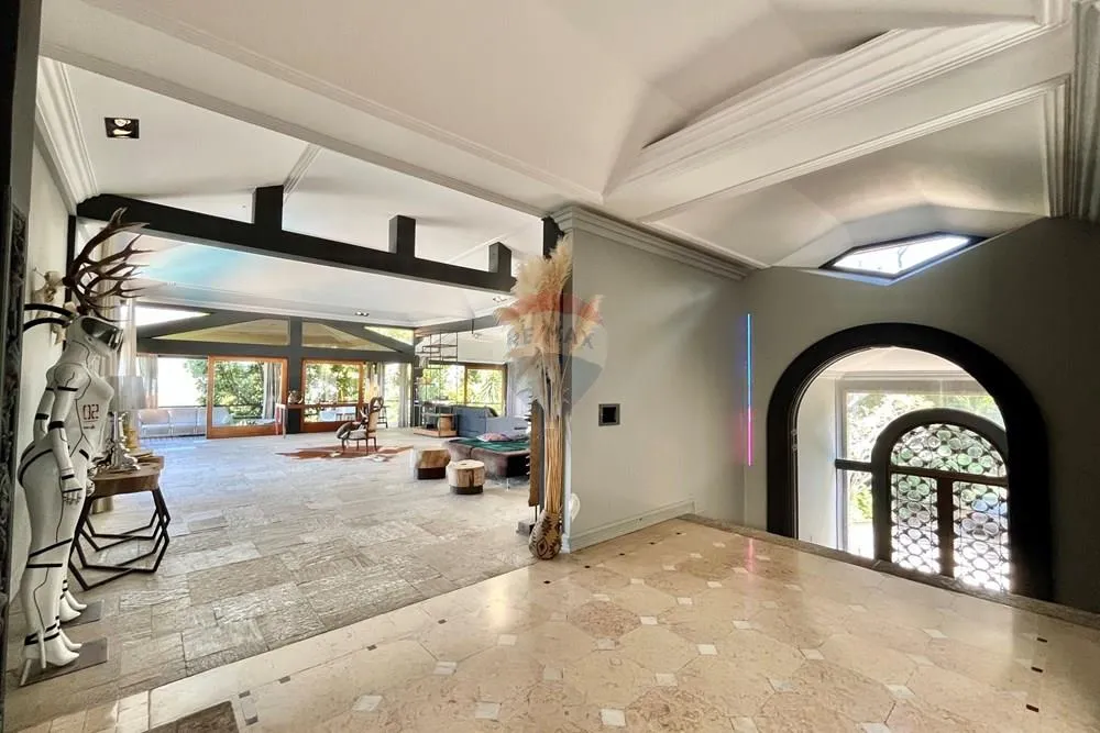 Будинок 1300 м² з 5 спальнями та 10 паркувань — photo 53