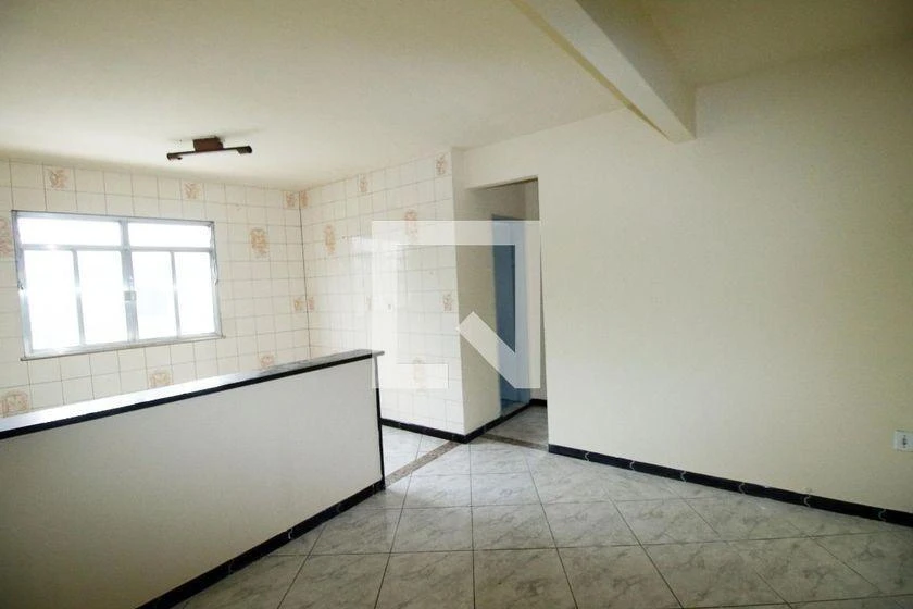 55 m² apartment with 3 bedrooms and 1 bathroom — photo 2