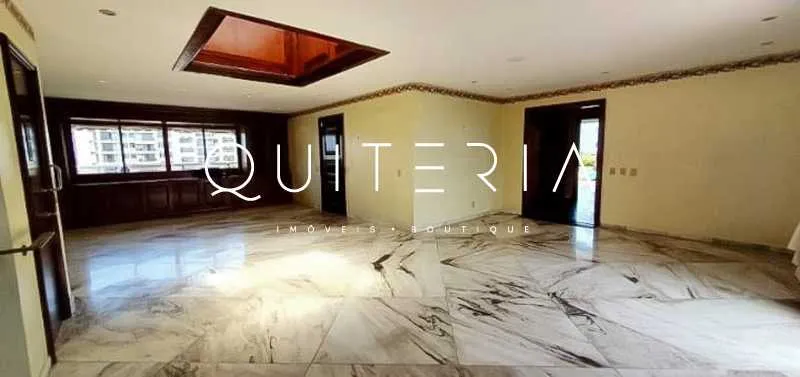 Triplex penthouse with 4 bedrooms and 5 bathrooms — photo 17