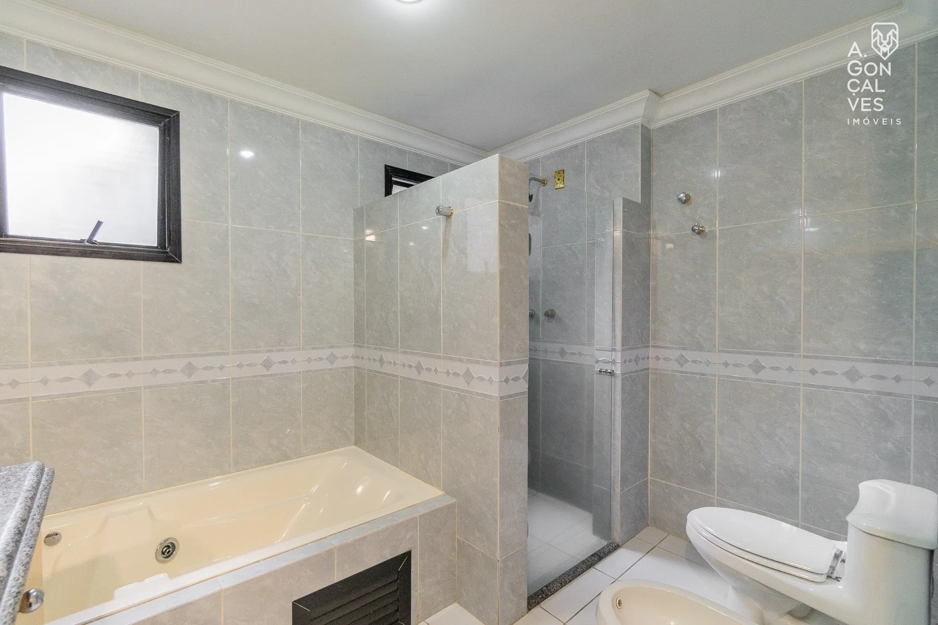 Apartamento amueblado de 175 m² con 3 dormitorios y 1 suite — photo 25