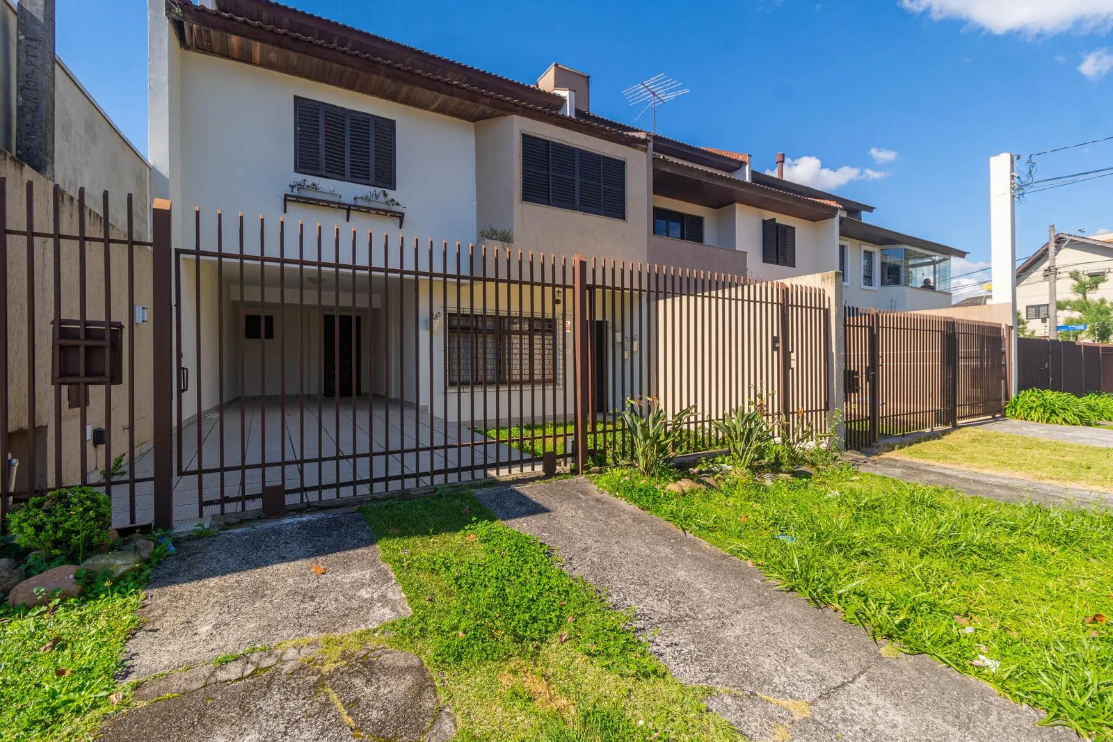 4-bedroom house with 4 bathrooms and 1 parking spot — photo 27