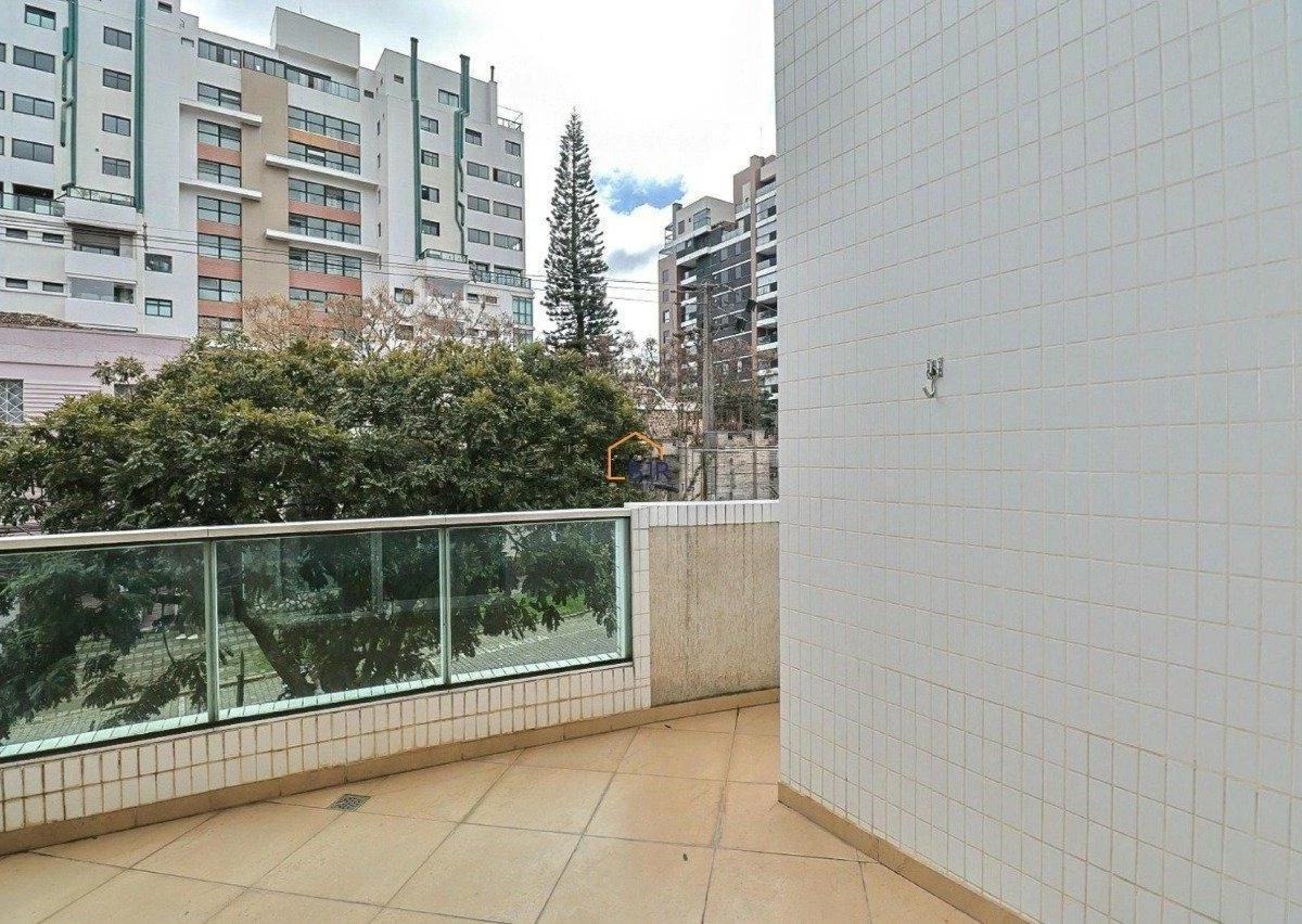 103 m² apartment with 2 bedrooms and 1 parking spot — photo 18