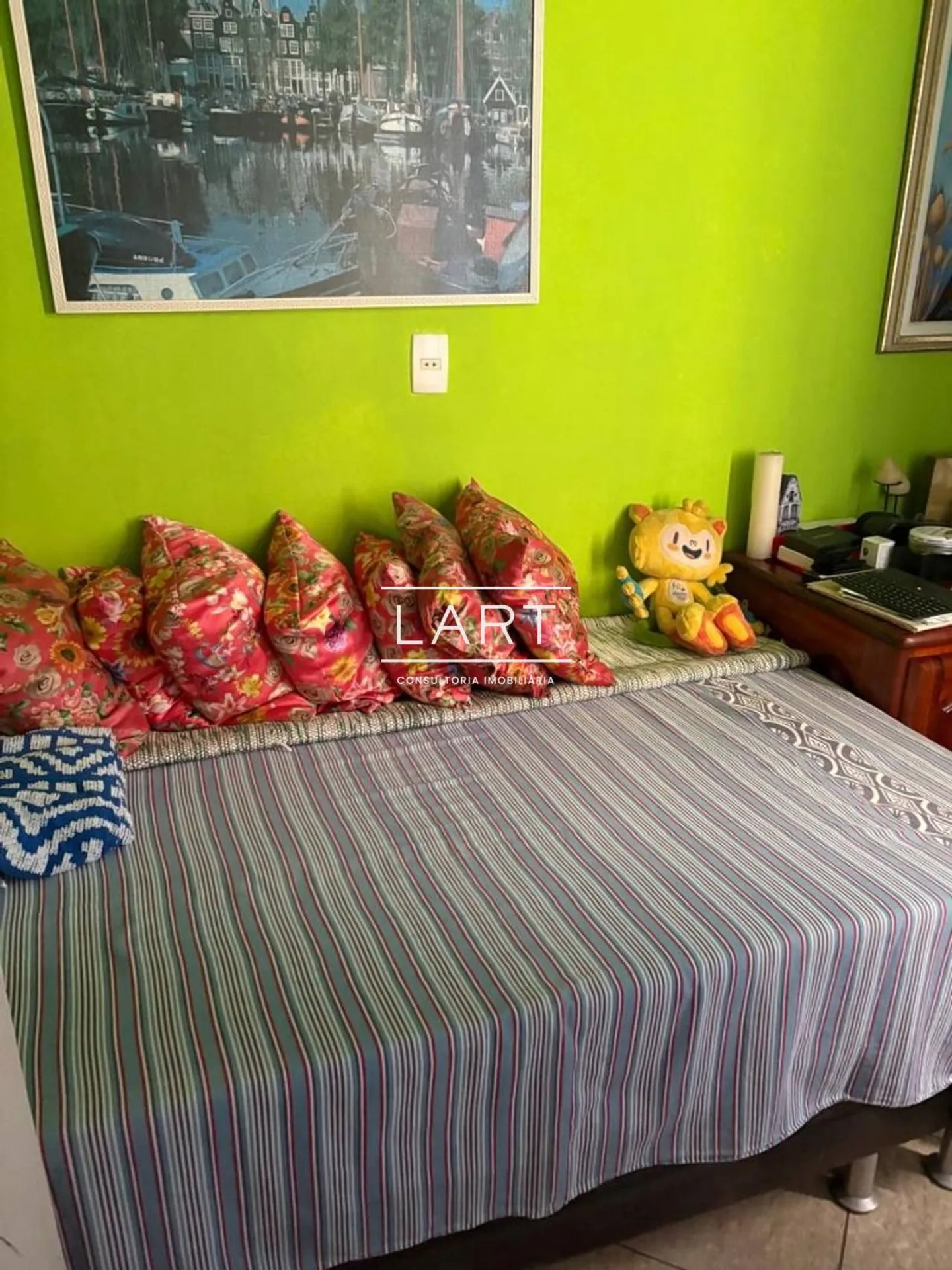 Furnished 2-bedroom apartment with 98 m² — photo 6