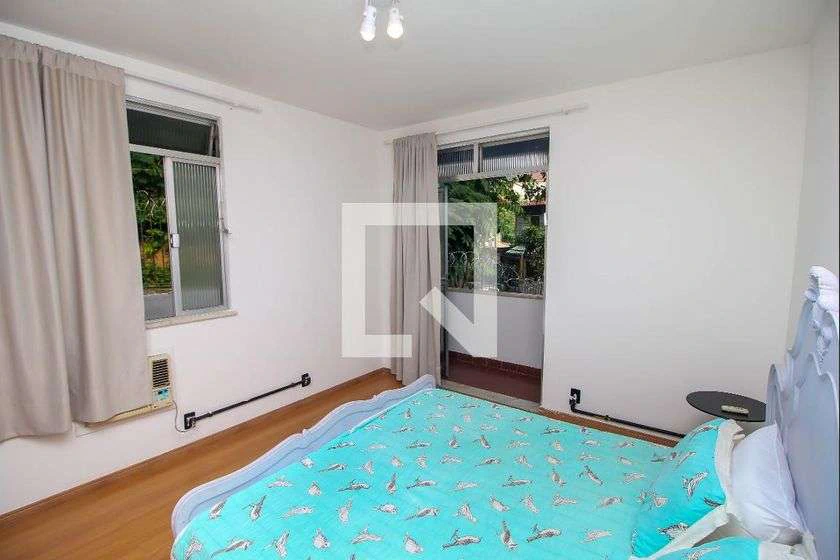 300 m² house with 4 bedrooms and a gas stove — photo 15
