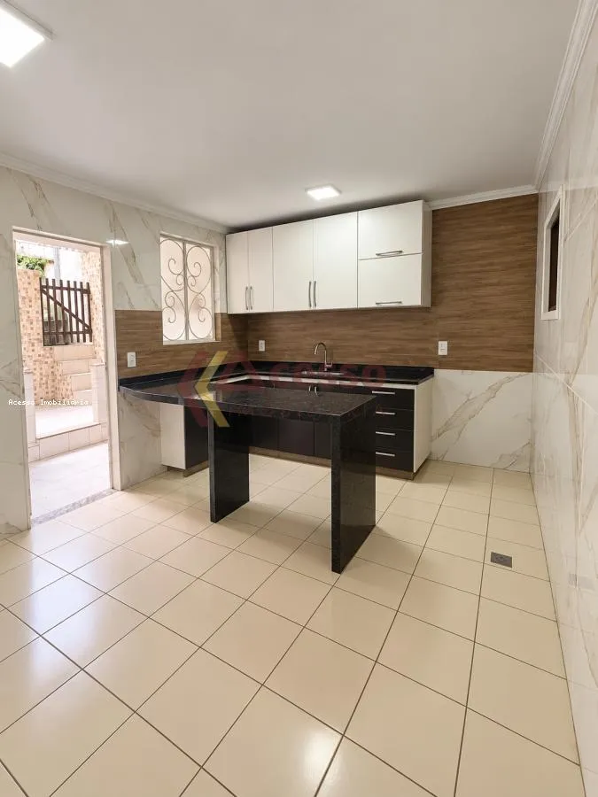 Casa de 300 m² e 2 quartos, Vila Valqueire — photo 24