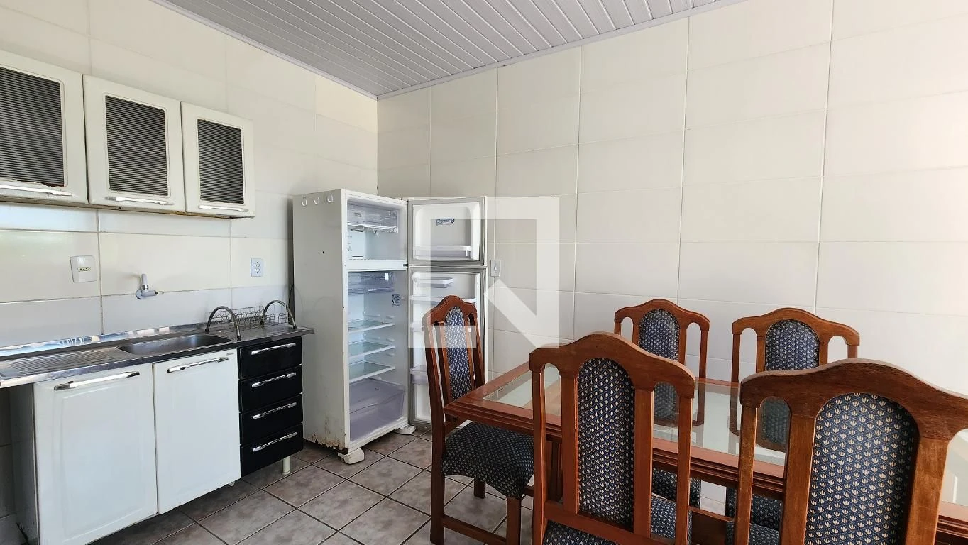 4-bedroom house with a home office in Florianópolis — photo 28