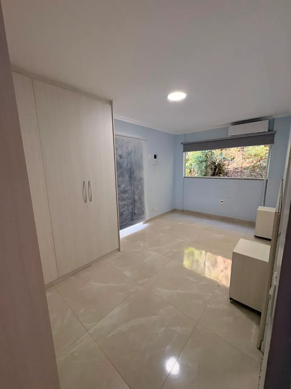 Unfurnished apartment with 3 bedrooms and 4 bathrooms — photo 8