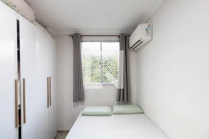 2-bedroom apartment with a closed kitchen and gas stove — photo 10