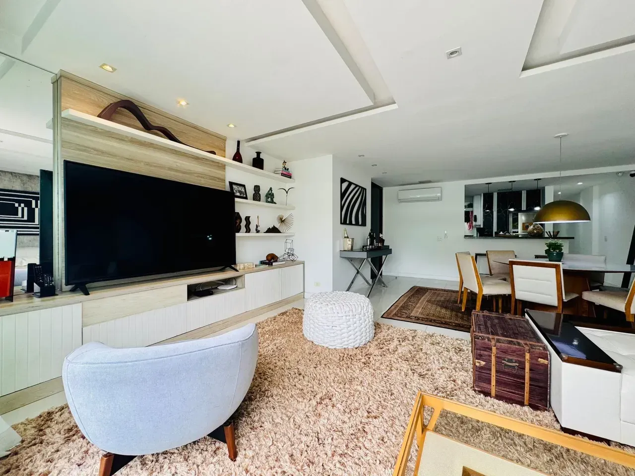 Furnished 3-bedroom apartment with open-plan kitchen — photo 9