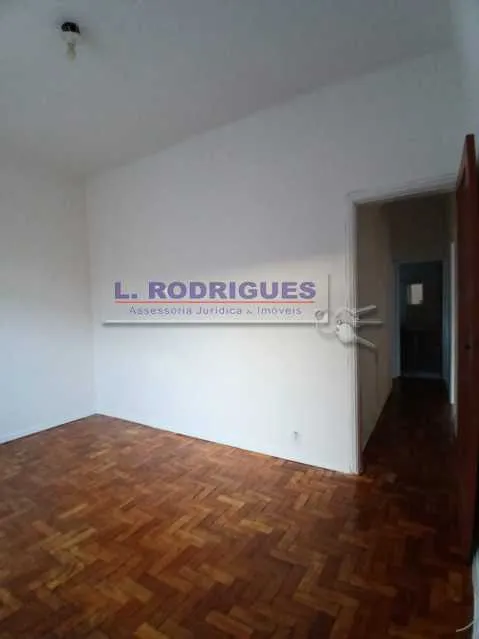 Unfurnished apartment with gas stove kitchen: 2 bedrooms, 1 bath — photo 17