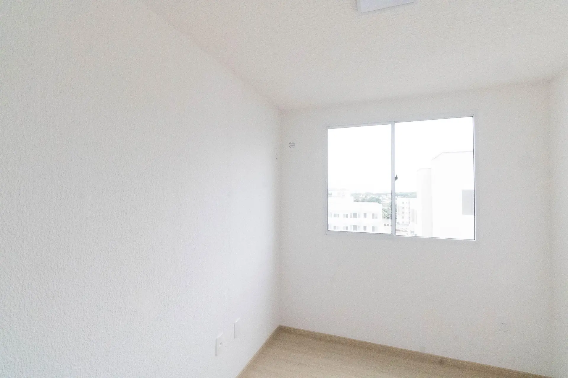 2-bedroom apartment in a building with a gym — photo 25