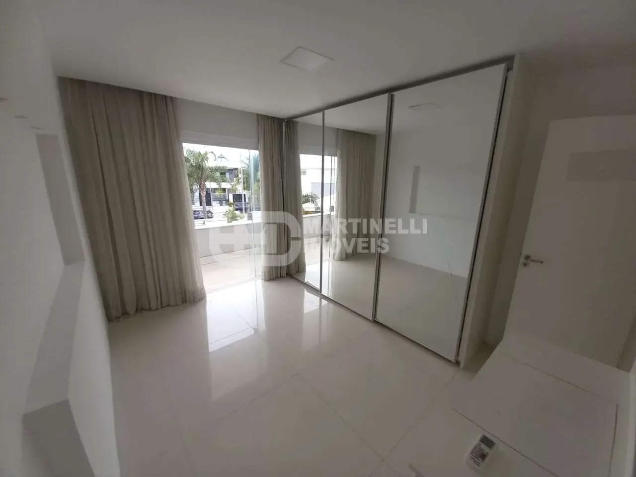 House, 220 m², with a grill on the balcony — photo 5