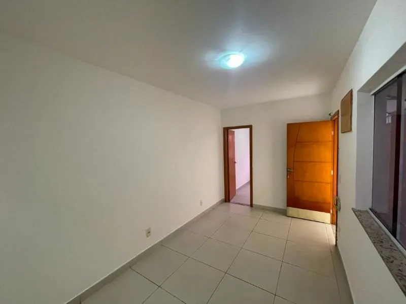 Unfurnished 1-bedroom apartment with 1 bathroom and no parking — photo 18